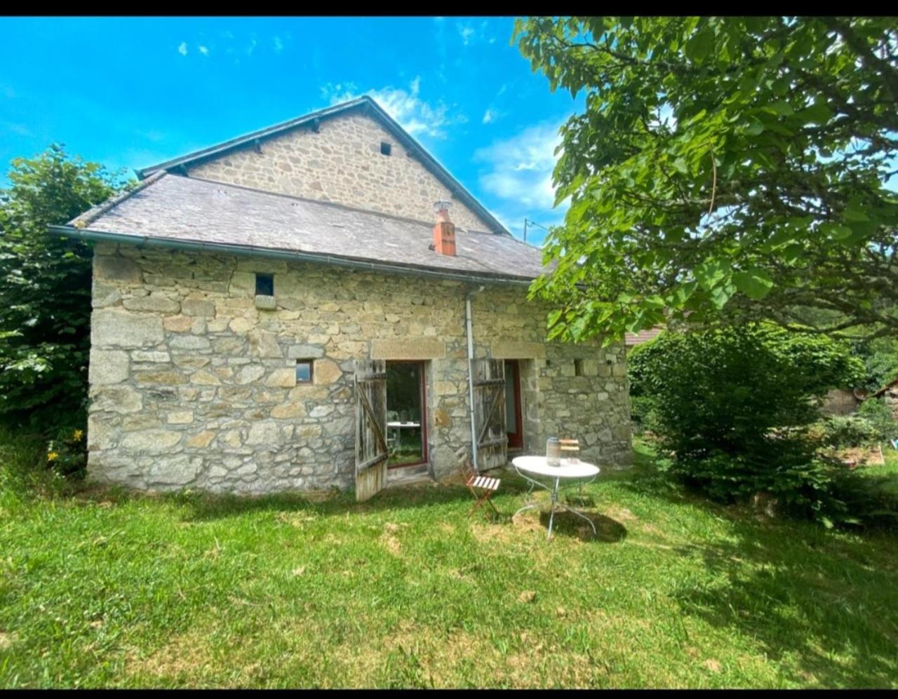 Gite Le Onze Beauval Saint-Dizier-Leyrenne Luaran gambar